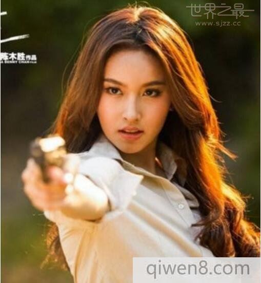 泰國最美人妖poy圖片,簡直美若天仙(poy變性前后對比照)