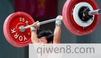 中國第一個舉重世界冠軍