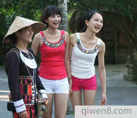 黎族婦女秀面文身 三千年滄桑今瀕臨消亡