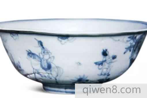 明代空白期的青花瓷有哪些特征?