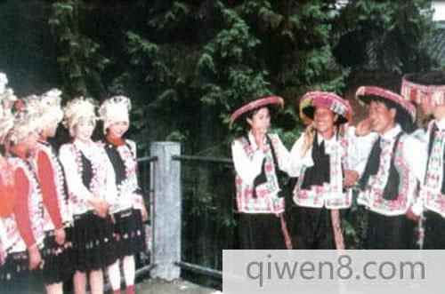 揭秘：神秘的苗家探娘街