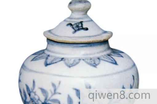 明代空白期的青花瓷有哪些特征?