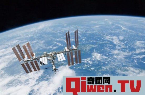 外星人所為 國際空間站竟被撞出裂痕