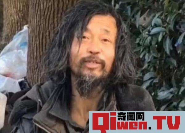 抖音上流浪的大師是誰 真實身份揭秘 原是公務員