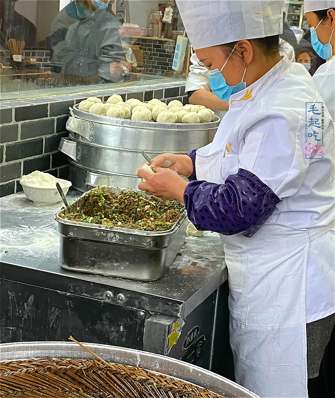 真材實料！成都地道的“大顆粒醬肉包”，每天人氣爆棚，味道巴適