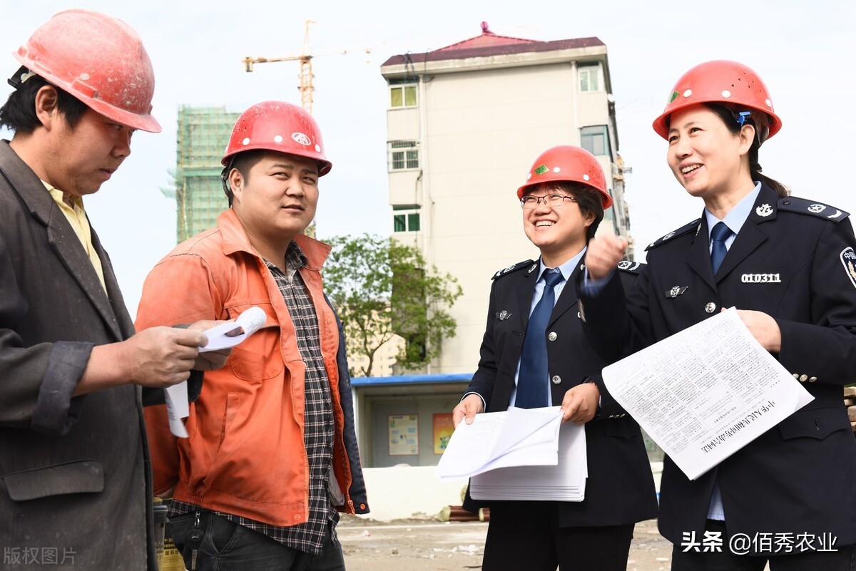 農民工討薪別作難，記牢3個電話和2個渠道，助大家早日拿到工錢