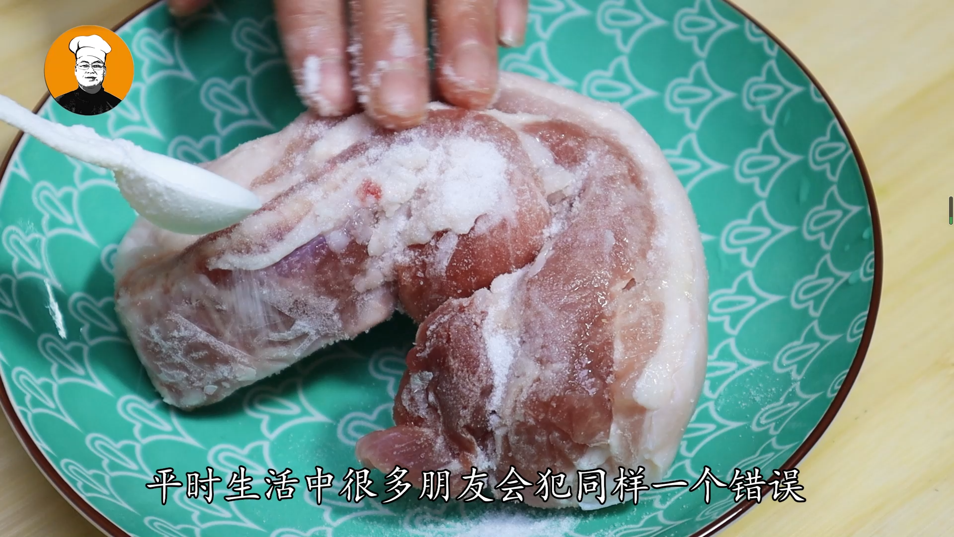 解凍肉不要直接用水泡，記住這個訣竅，5分鐘解凍好和新鮮的一樣