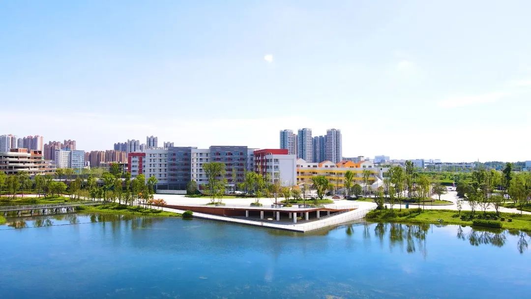 成都西邊,哪些民辦小學值得家長積極關注?
