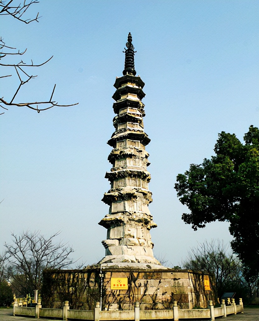 杭州為保護一座小塔，建造了78公頃的公園，現今免費開放