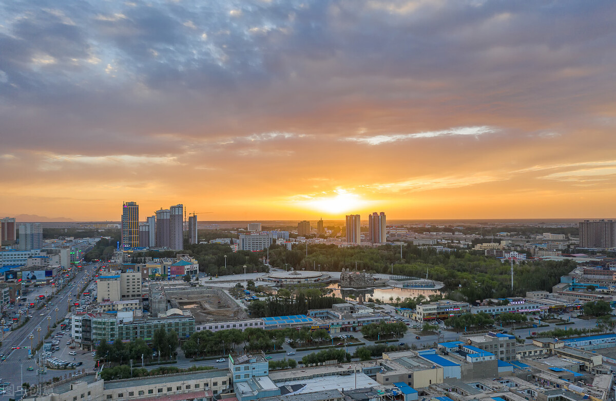 中國四大盆地排名：誰最大？誰最高？誰人口最多？