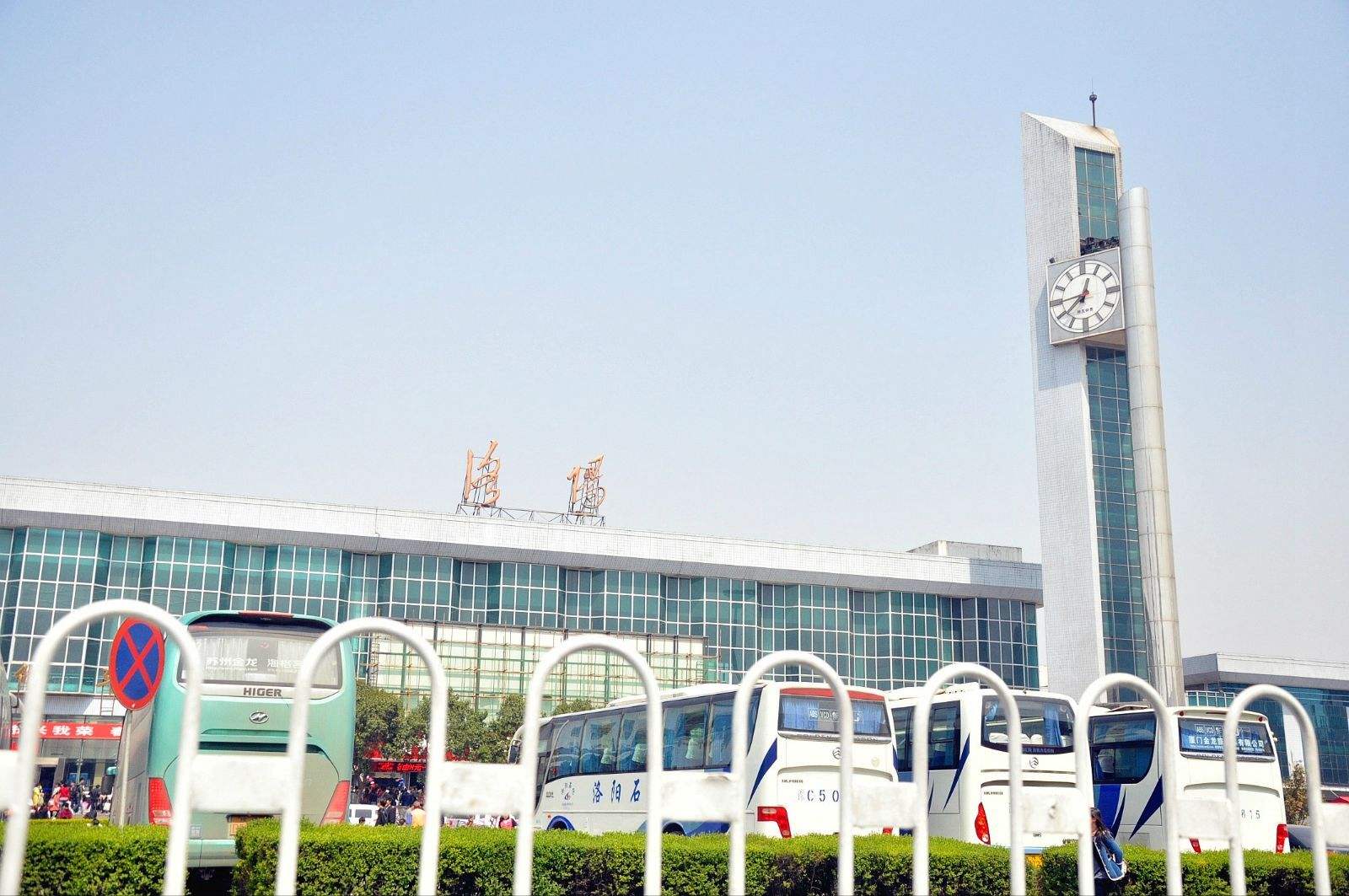 中央為壯大鄭州鐵路局，在河南設8大超級高鐵站，不包括豫南5市