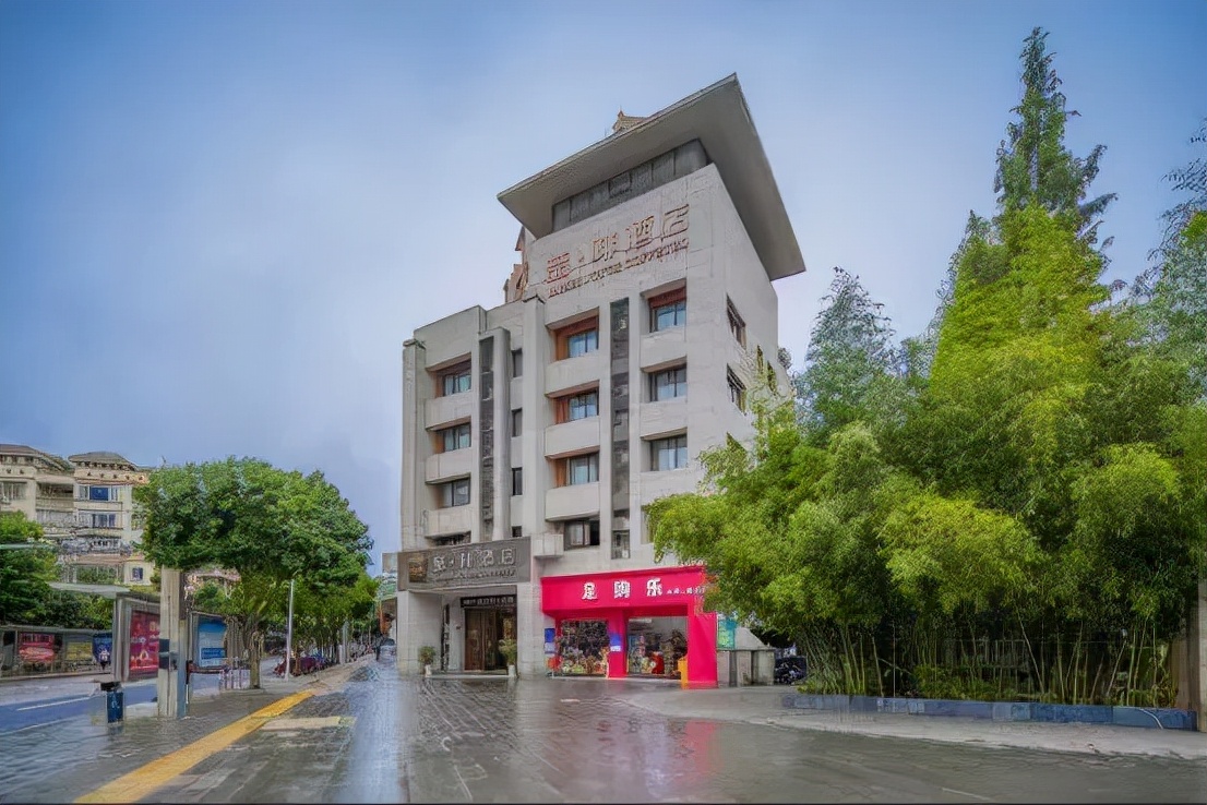 大足石刻，定格人間美好