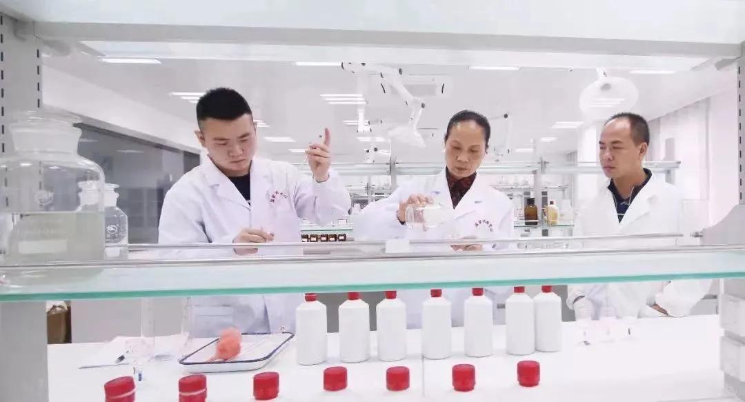 一瓶茅臺酒是怎么釀造出來的？