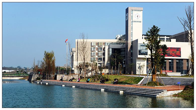 重慶交通大學就業報告,進國有企業占比過半,三分之一留渝就業