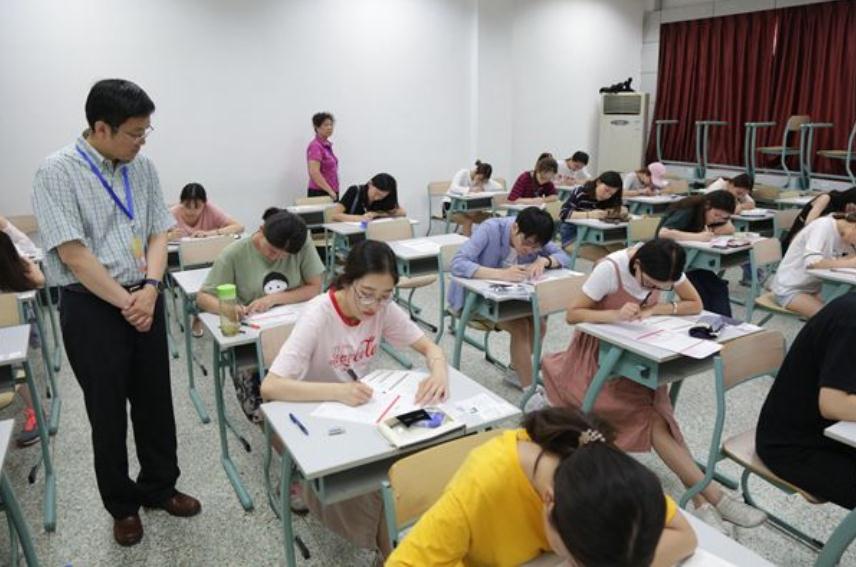 2022四六級時間表出爐,報名費全國“不統一”,最低只要14元