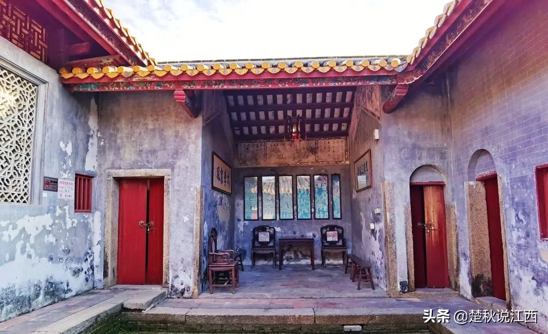 深圳這一古堡式客家圍龍屋，背后是一個家族的遷徙安家史