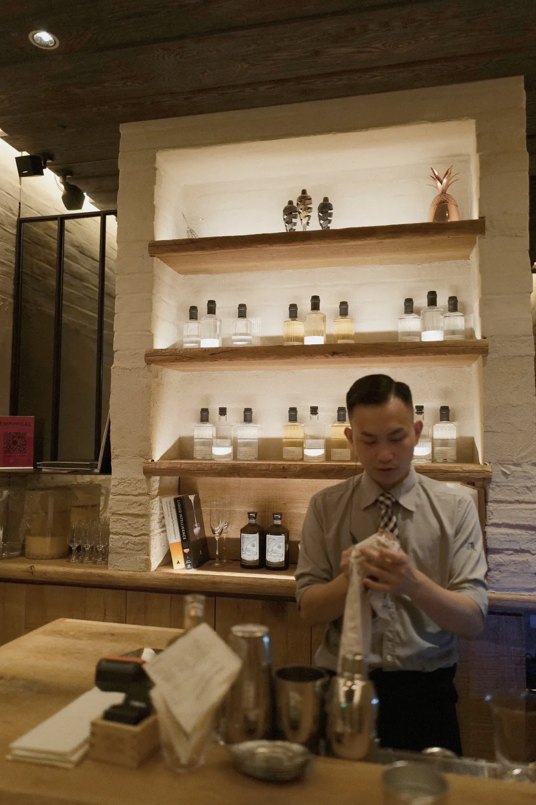 在上海的天花板酒吧“闖關”，喝到第五杯我悟了