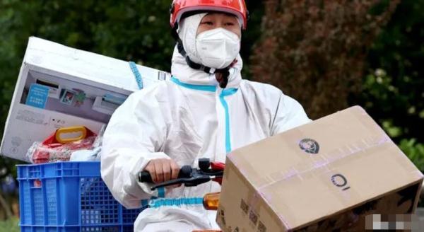 EMS、京東、順豐、三通一達……上海人，你最想見的快遞，TA回來了