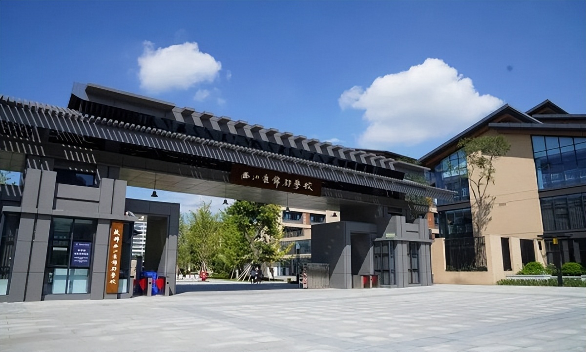 招生簡章已發布 成都這所學校會成為你的第一選擇嗎？