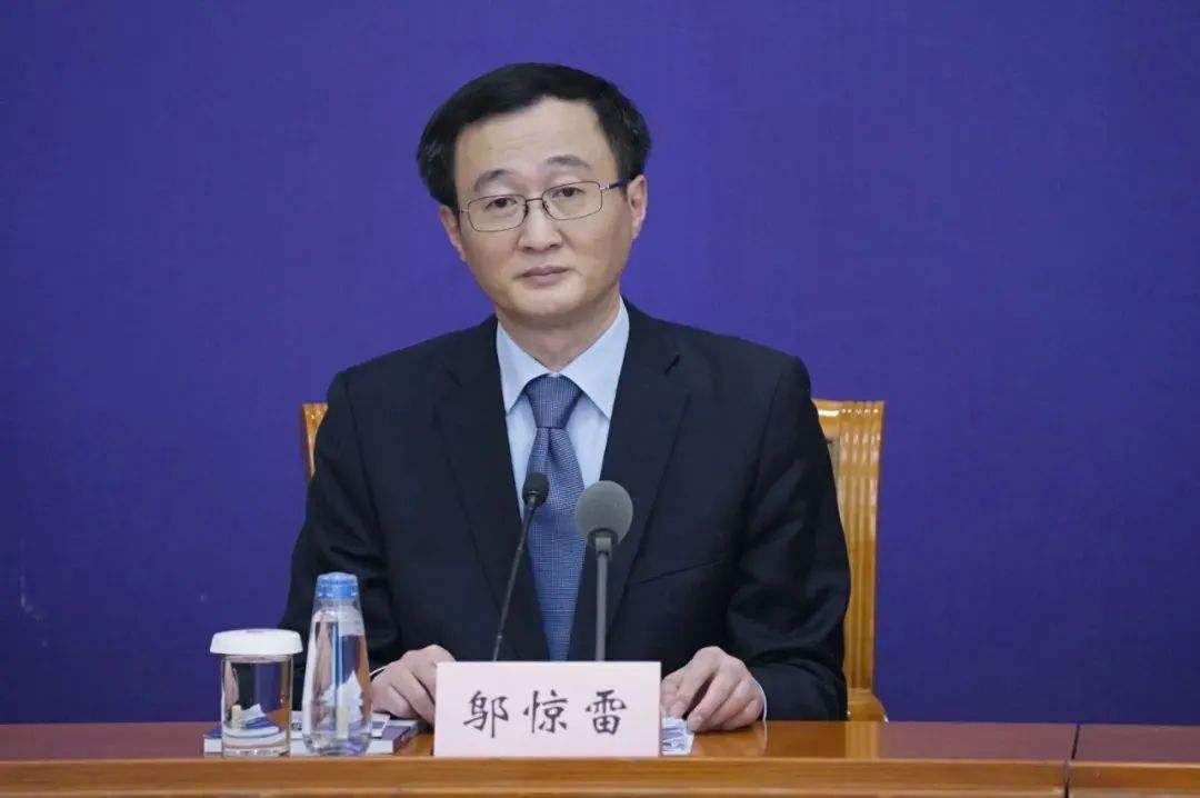 上海衛健委主任鄔驚雷頭痛住院，17日后未出席疫情發布會