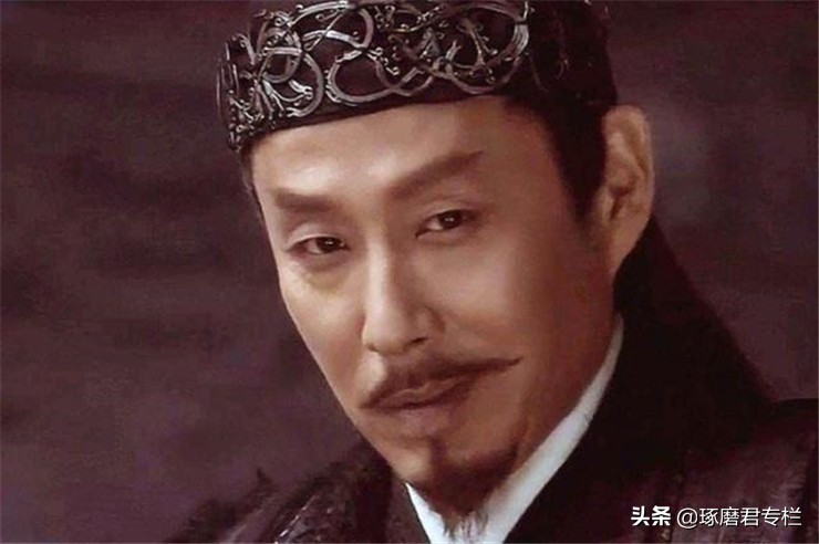 這2種人喜歡“扮豬吃老虎”,心機很重,我們要多留心