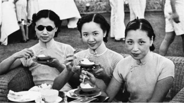 袁世凱死后,子孫過得如何?孫子成物理學家,孫女八旬仍開西餐廳