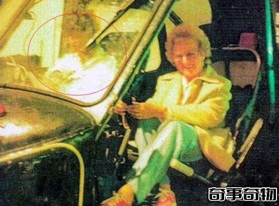 震驚世界的十大靈異照片 證實鬼魂真實存在 圖文解析