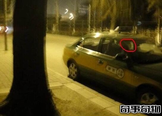 重慶豐都為什么叫鬼城 司機深夜竟遇到女鬼坐車收紙灰錢