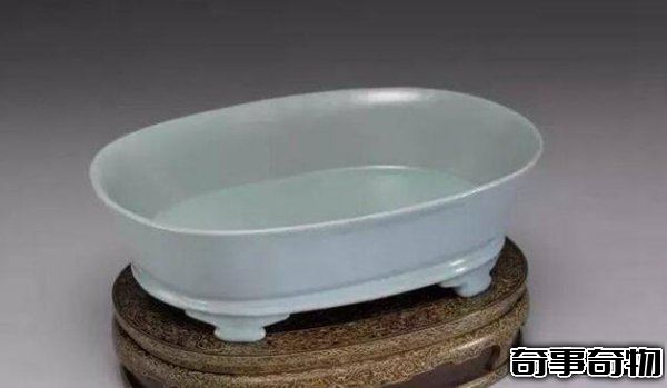 臺北故宮十大鎮館之寶 翠玉白菜上榜件件獨具匠心