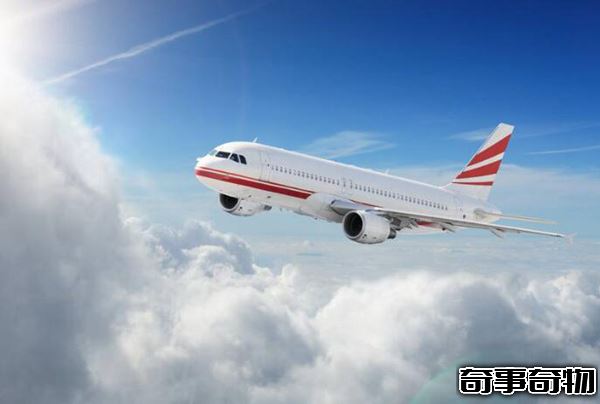 飛機氣流顛簸會墜機嗎 坐飛機遇上顛簸該怎么辦